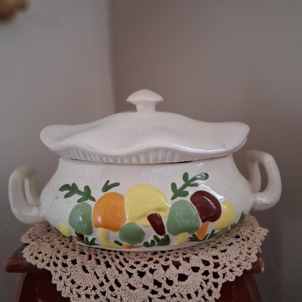 Arnel Mushroom Serving Dish